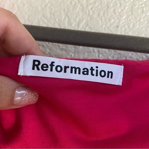 Reformation Raydon Dress Off Shoulder Rouched Corvette Hot Pink Barbie - Picture 8 of 10